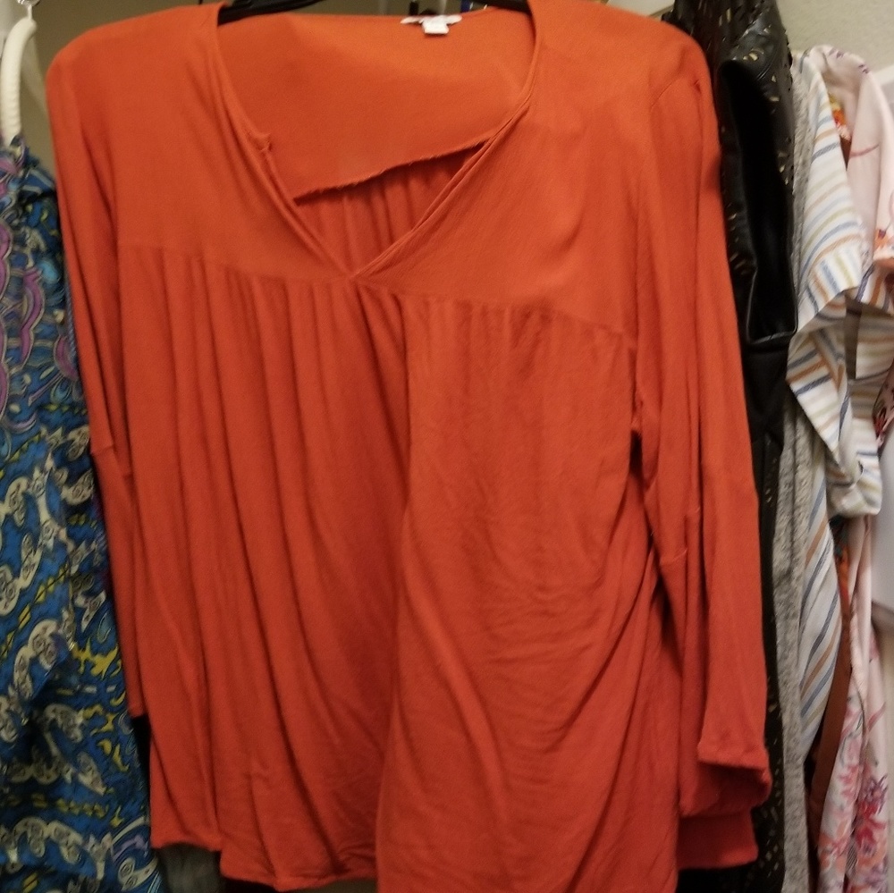 Quart length Shirt